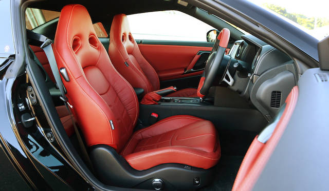 <strong>Nissan GT-R</strong><br />The "Fashionable Interior" upholstered in Amber Red leather, an option from the 2013 model year. Driver and passenger seats offer different levels of comfort.