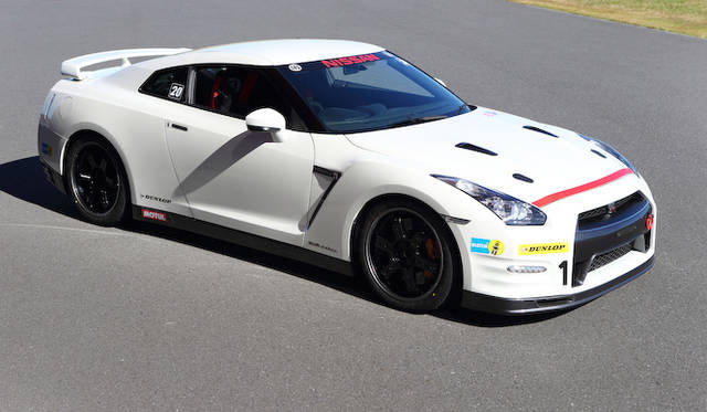 <strong>Nissan GT-R</strong><br />The "Club Track edition," exclusively for circuit driving, was also displayed at the test drive venue.