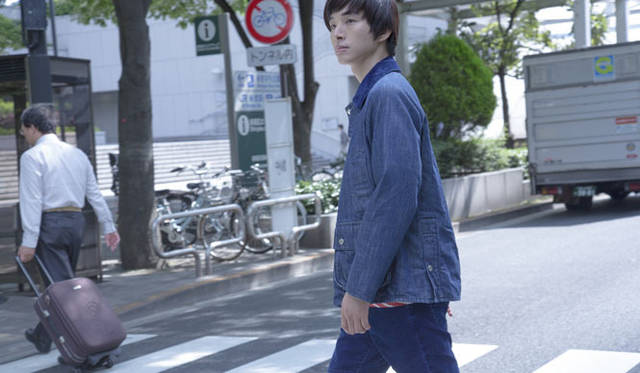 <strong>Smith ＆ Hardy</strong> | 2013 Spring/Summer Collection | Blouson (price unavailable), T-shirt ¥18,900, Shorts ¥23,100
