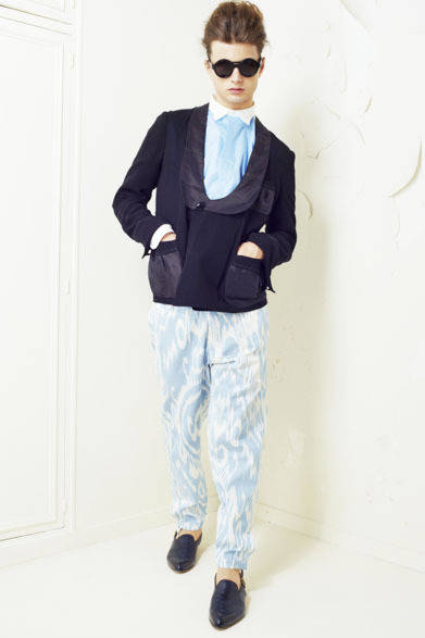 2013 Spring/Summer Collection: Jacket ¥126,000, Shirt ¥27,300, Pants ¥51,450, Shoes not for sale