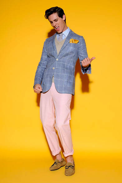<strong>Vicomte A.</strong> 2013 Spring/Summer Collection. Jacket ¥58,800, Knit Vest ¥17,850, Shirt ¥19,950, Tie (sample), Pants ¥17,850, Shoes ¥24,150
