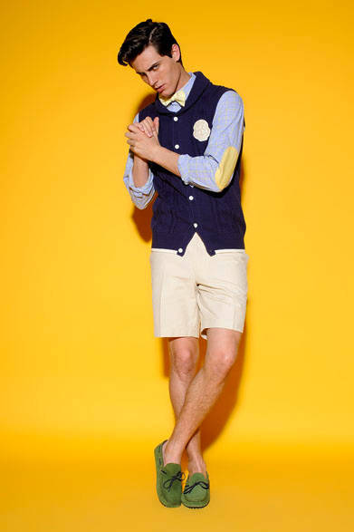 <strong>Vicomte A.</strong> 2013 Spring/Summer Collection. Knitwear & Shirts ¥19,950 each, Shorts ¥11,550, Tie ¥7,350, Shoes ¥24,150