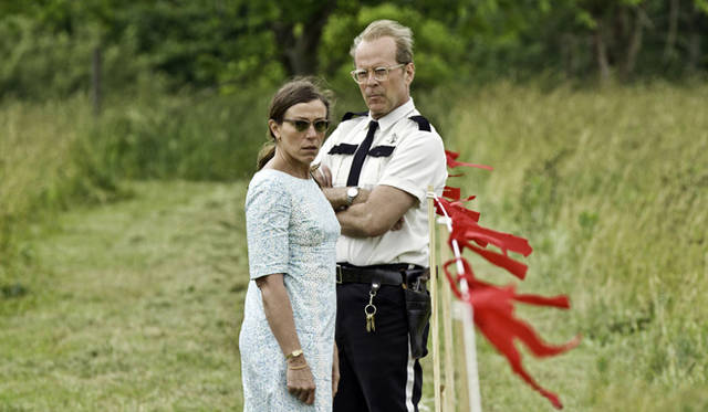 <strong>MOVIE | MOONRISE KINGDOM</strong> Frances McDormand as Laura, Suzy's mother, portraying complex adult emotions ©Focus Features
