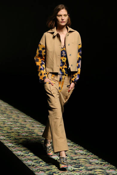 　2013年春夏コレクション