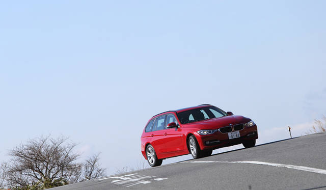 <strong>BMW 320d BluePerformance Touring Sport｜ビー・エム・ダブリュー 320d ブルーパフォーマンス ツーリング スポーツ</strong><br />