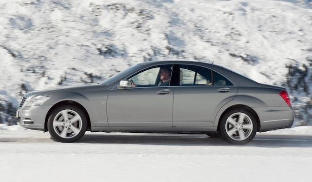<strong>Mercedes-Benz S-class｜メルセデス・ベンツ Sクラス</strong>