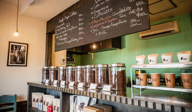 <strong>The Cream of the Crop Coffee</strong> Inokashira Park Store Counter