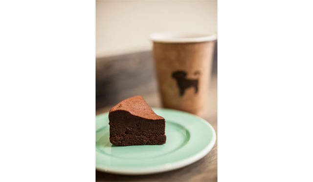 <strong>The Cream of the Crop Coffee</strong> Chocolate Gateau ¥630