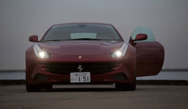 <strong>Ferrari FF</strong>