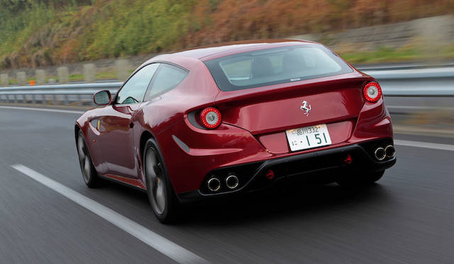 <strong>Ferrari FF</strong>