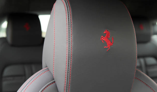 <strong>Ferrari FF</strong>