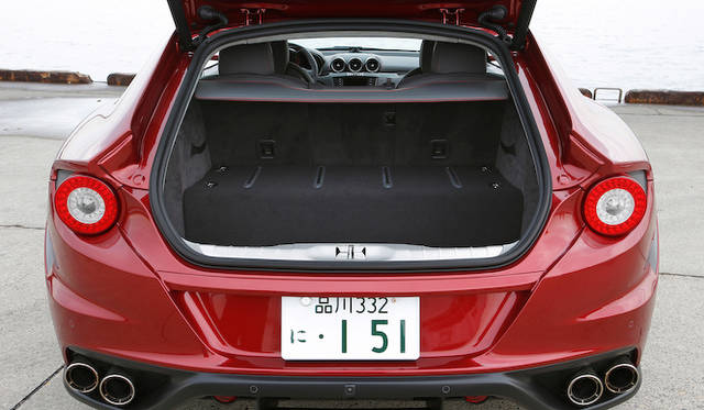 <strong>Ferrari FF</strong><br />Trunk capacity is normally 450 liters