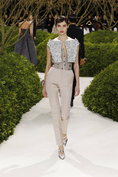 <strong>Dior</strong> 2013 Spring/Summer Haute Couture Collection