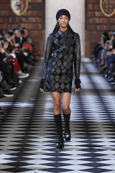 <strong>TOMMY HILFIGER｜トミー ヒルフィガー</strong>　2013年秋冬コレクション © Dan Lecca