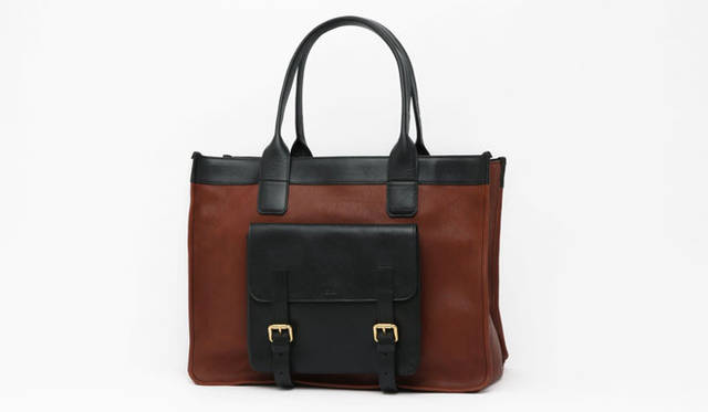 <strong>Chloé｜クロエ</strong>　メンズ向けコレクション“Lucky Men Collection”　トートバッグ16万8000円