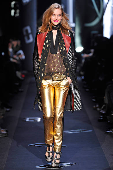 <strong>DIANE von FURSTENBERG｜ダイアン フォン ファステンバーグ</strong>　2013年秋冬コレクション