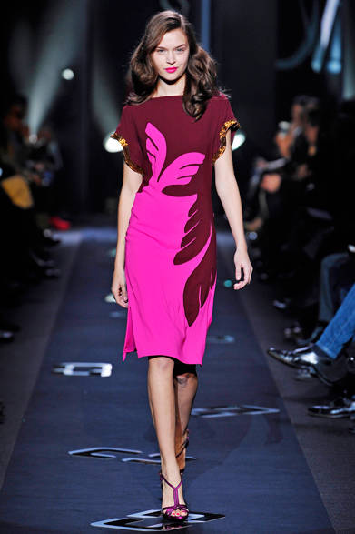 <strong>DIANE von FURSTENBERG｜ダイアン フォン ファステンバーグ</strong>　2013年秋冬コレクション
