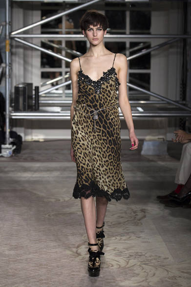 <strong>Moschino Cheap & Chic｜モスキーノ チープ＆シック</strong>　2013年秋冬コレクション 