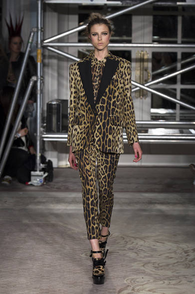 <strong>Moschino Cheap & Chic｜モスキーノ チープ＆シック</strong>　2013年秋冬コレクション 