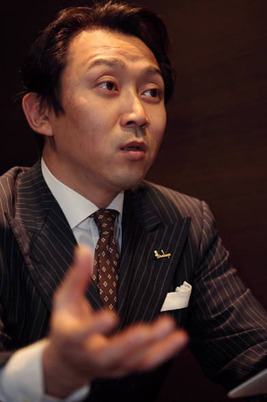 　阪急メンズ東京「スタイルメイキング クラブ」スタイリストの西ヶ峰充宏氏