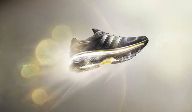 ランニングシューズ「energy boost（エナジー ブースト）」　