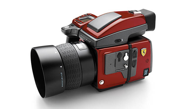 <strong>Hasselblad｜ハッセルブラッド</strong>  
