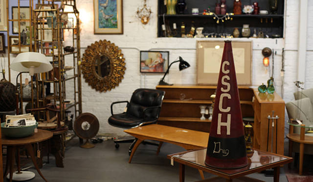 <strong>STUSSY Livin’ GENERAL STORE</strong> Event: "Swimsuit Department meets STUSSY Livin’ GENERAL STORE"
