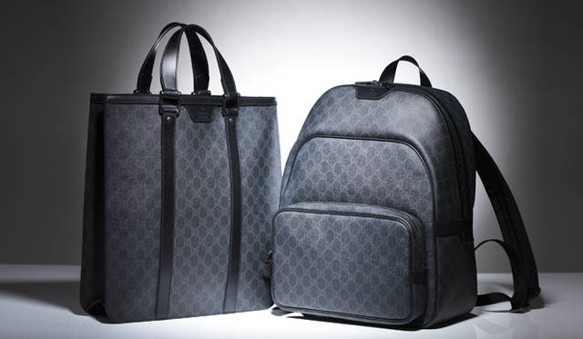 <strong>GUCCI｜グッチ</strong>　左から トートバッグ[W36×H38×D10cm] 11万4450円、バックパック[W31×H40×D20cm] 14万1750円
