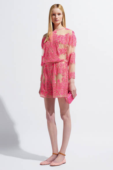 <strong>VALENTINO