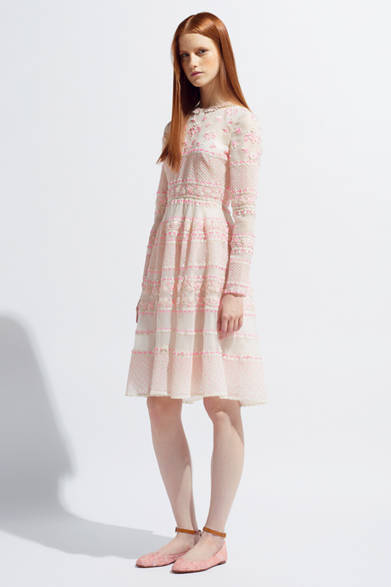 <strong>VALENTINO