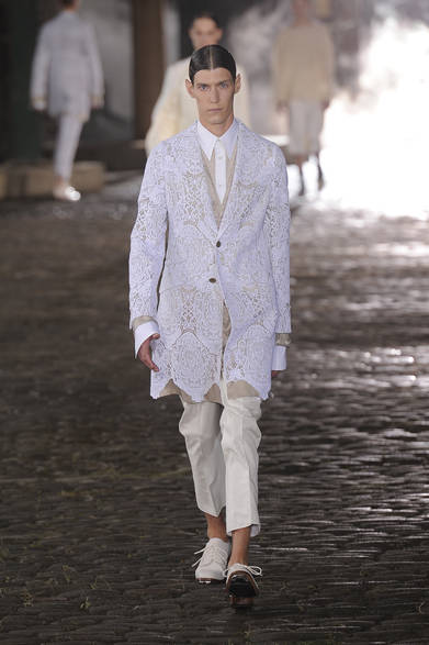 <strong>Alexander McQueen