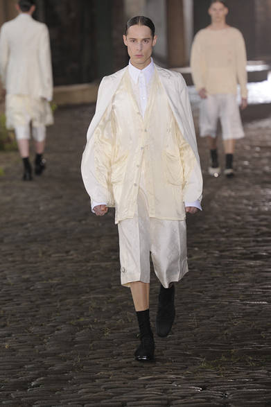 <strong>Alexander McQueen