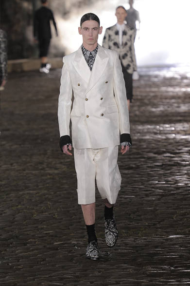 <strong>Alexander McQueen