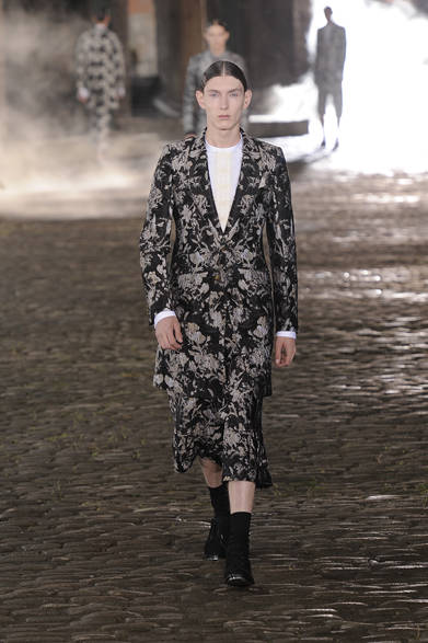 <strong>Alexander McQueen