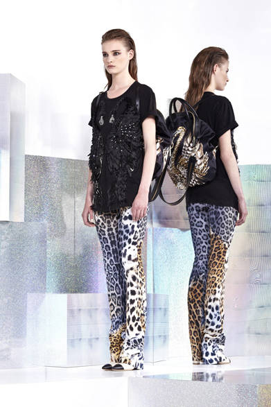 <strong>JUST CAVALLI