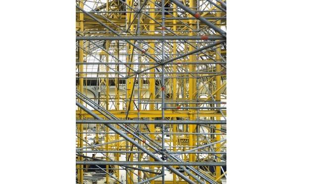 <strong>Art File 22｜「Mutation」</strong>　Série Grand Palais - Paris 8 – Échafaudages n°12003C-Print146.5 x 119.5cmPhoto Credit: Courtesy the Artist