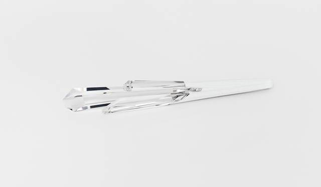<strong>Maison Martin Margiela Crystalactite for Swarovski｜革新的なフュージョンカット「クリスタラクタイト」を発表</strong>　オートクチュールのジュエリーピース　“Maison Martin Margiela Crystalactite for Swarovski”