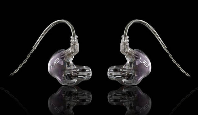<strong>Logicool</strong> Ultimate Ears Ultimate Ears 7 Pro Custom In-Ear Monitors ¥119,800