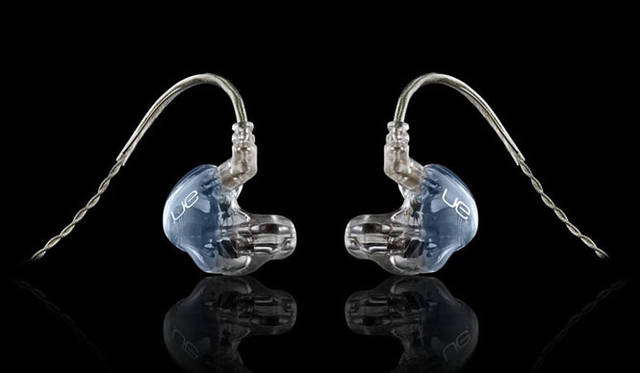 <strong>Logicool</strong> Ultimate Ears Ultimate Ears 5 Pro Custom In-Ear Monitors ¥99,800