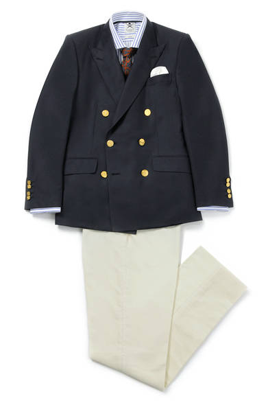 <strong>MEN’S｜メンズ</strong><br /><strong>HACKETT LONDON｜ハケット ロンドン</strong><br />ジャケット18万9000円、シャツ1万9950円、トラウザーズ2万4150円、ネクタイ1万4700円