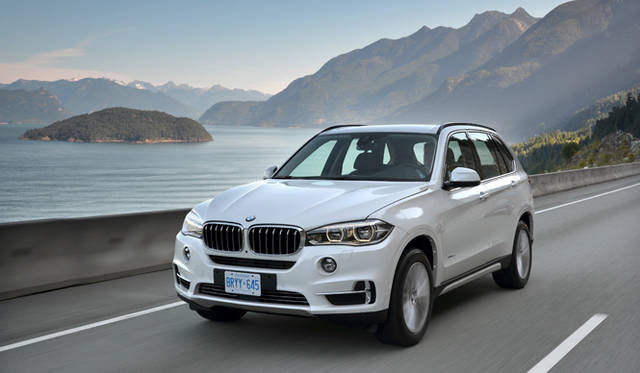 BMWが提唱するSAV、すなわち”スポーツ アクティビティ ビークル”の先駆けである「X5」が、第三世代のモデルへと進化を遂げた