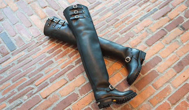 <strong>CHROME HEARTS｜クロムハーツ</strong>　モデル「BIG BOSS」　オーダー参考価格83万7900円（写真はオーダーの一例）　　