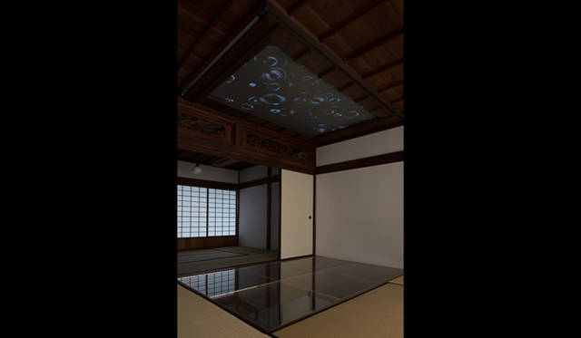 <strong>AT ART UWAJIMA 2013</strong>　愛媛県宇和島市「木屋旅館」 建築｜永山祐子建築設計、映像｜束芋