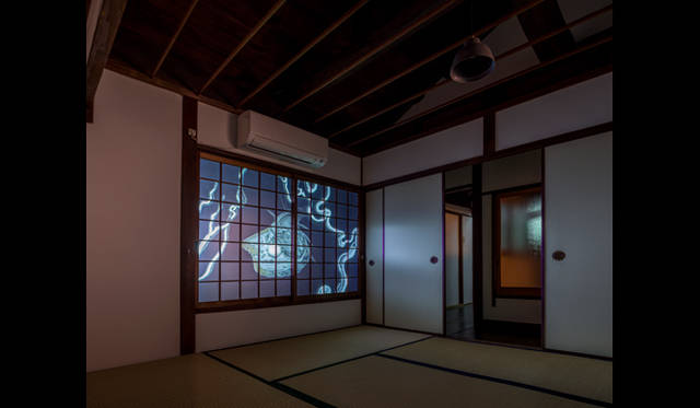 <strong>AT ART UWAJIMA 2013</strong>　愛媛県宇和島市「木屋旅館」 建築｜永山祐子建築設計、映像｜束芋