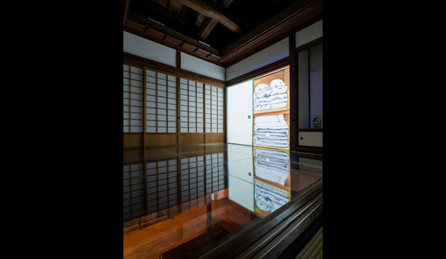 <strong>AT ART UWAJIMA 2013</strong>　愛媛県宇和島市「木屋旅館」 建築｜永山祐子建築設計、映像｜束芋