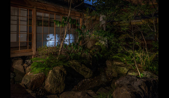 <strong>AT ART UWAJIMA 2013</strong>　愛媛県宇和島市「木屋旅館」 建築｜永山祐子建築設計、映像｜束芋