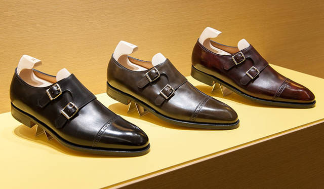 <strong>JOHN LOBB｜ジョンロブ</strong>　「東京ミッドタウン店」オープン記念スペシャルモデル　右／「ソーントン」アルディラ