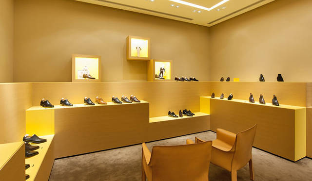 <strong>JOHN LOBB｜ジョンロブ</strong>　東京ミッドタウン店　