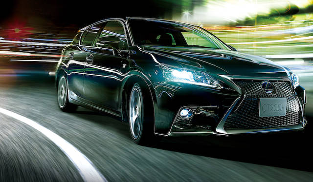 CT200h F SPORT