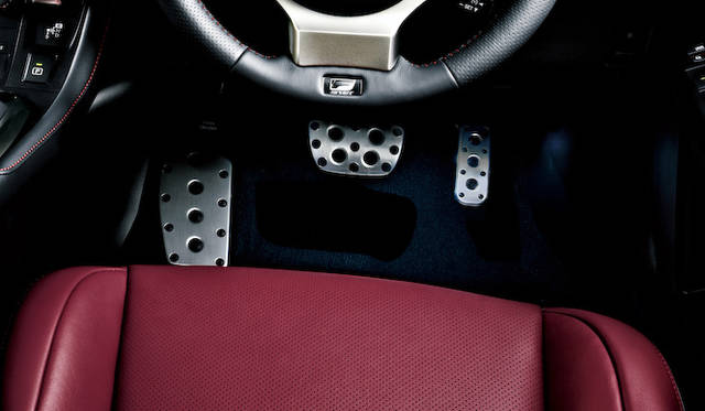 CT200h F SPORT